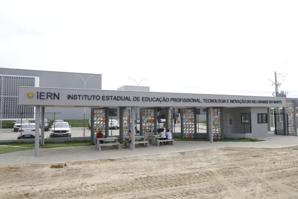 Governo do RN inaugura 3º IERN na cidade de Alexandria